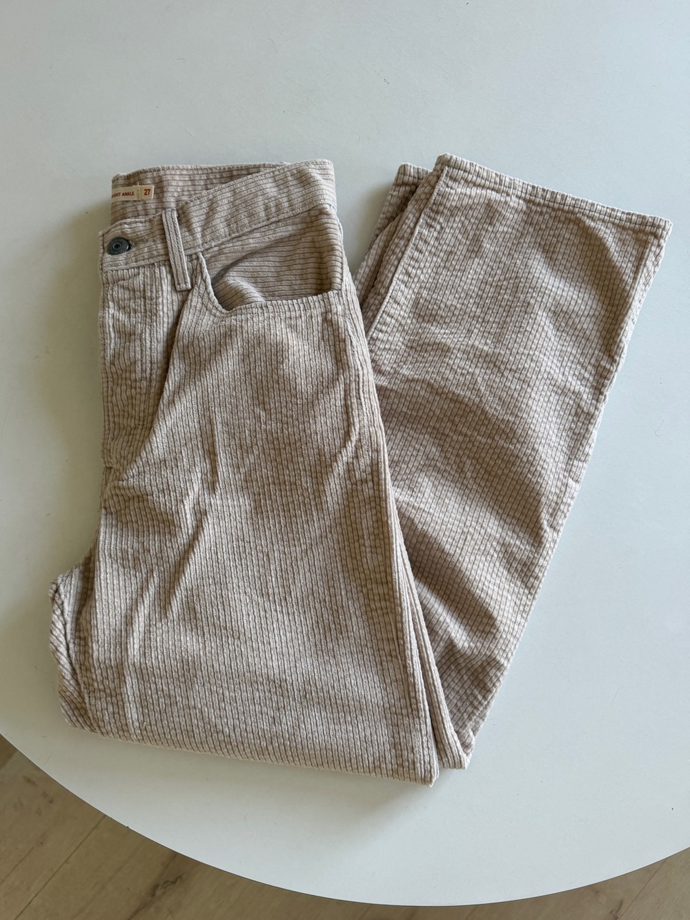 LEVI’S Ribcage Straight Ankle Corduroy Pants - 27